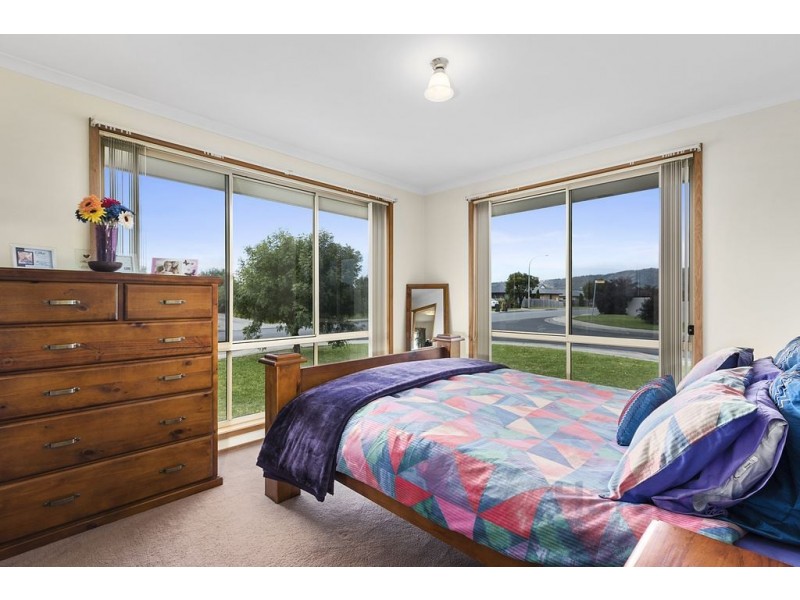 2 Lotus Court, Margate TAS 7054
