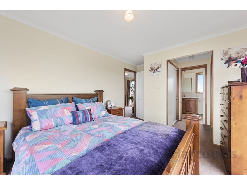 2 Lotus Court, Margate TAS 7054