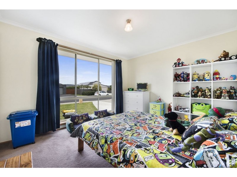 2 Lotus Court, Margate TAS 7054