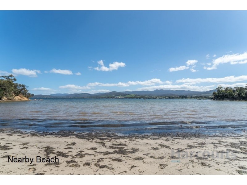 418 Brightwater Road, Howden TAS 7054