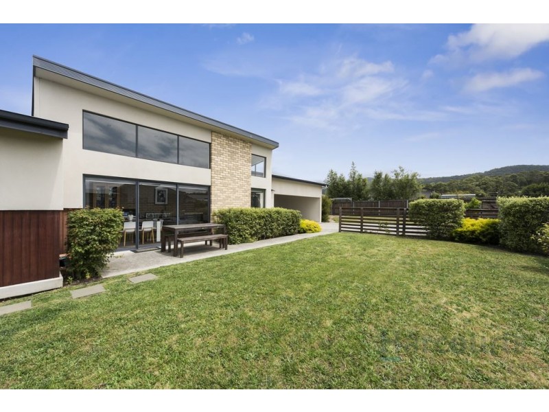 1 Dickson Street, Electrona TAS 7054