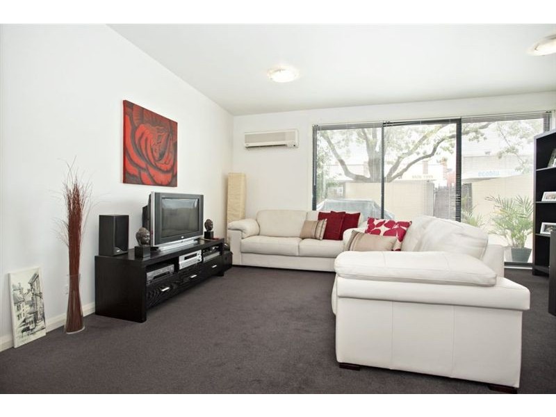 3/321 Orrong Road, St Kilda East VIC 3183