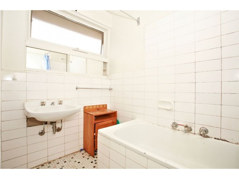 11/9 Acacia Street, Carnegie VIC 3163