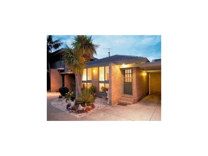 1/82 Warrigal Road, Mentone VIC 3194