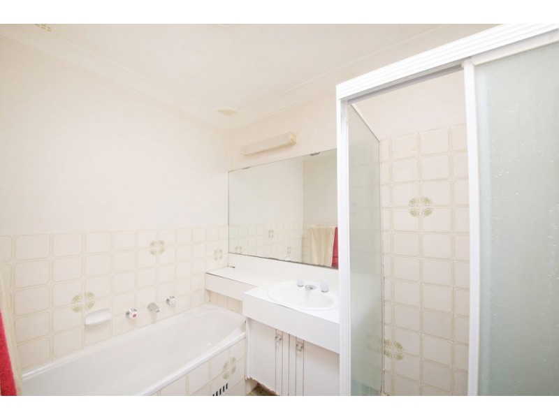 5 Chardonnay Avenue, Eschol Park NSW 2558