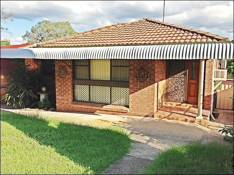 97 Woodcourt Street, Ambarvale NSW 2560