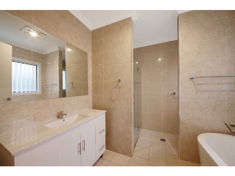 25 Discovery Circuit, Gregory Hills NSW 2557