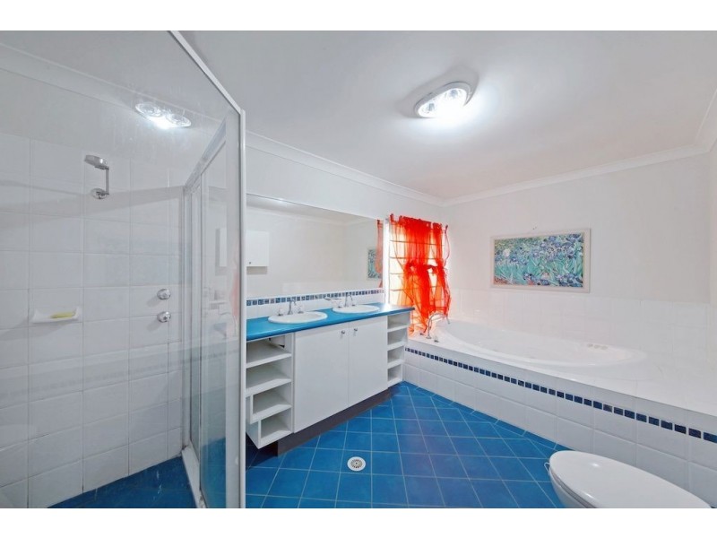 6 Gledswood Place, Glen Alpine NSW 2560