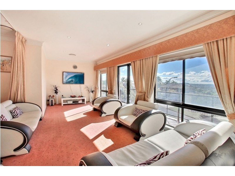 42 Nepean Towers Avenue, Glen Alpine NSW 2560