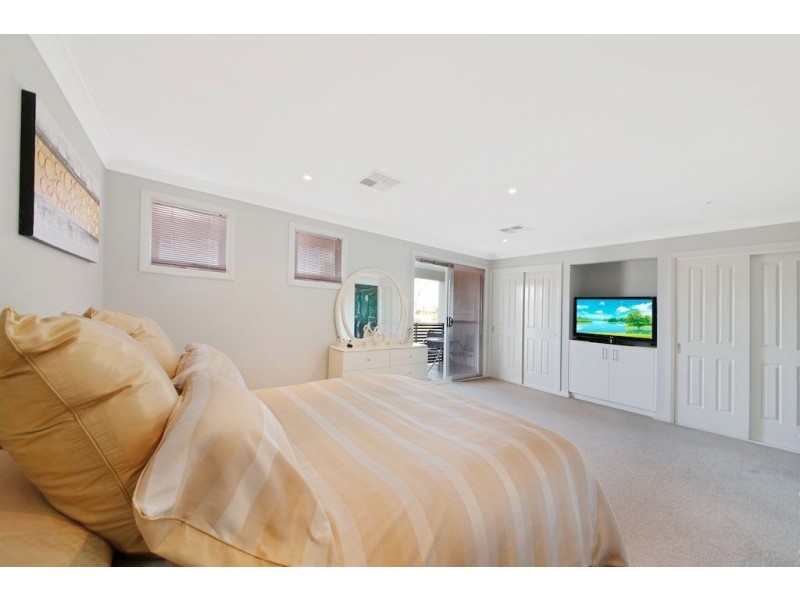 6 Rizal Street, Campbelltown NSW 2560