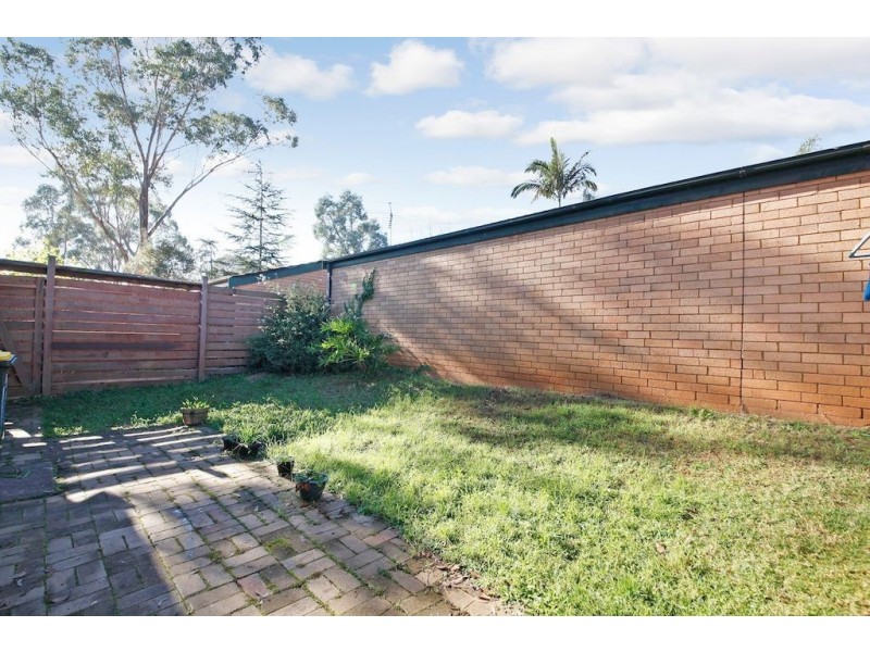 10/1 Throsby Way, Ambarvale NSW 2560
