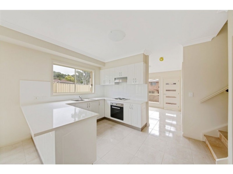 14/102 Feldspar Road, Eagle Vale NSW 2558