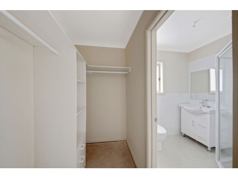 1-18/4 Feldspar Road, Eagle Vale NSW 2558