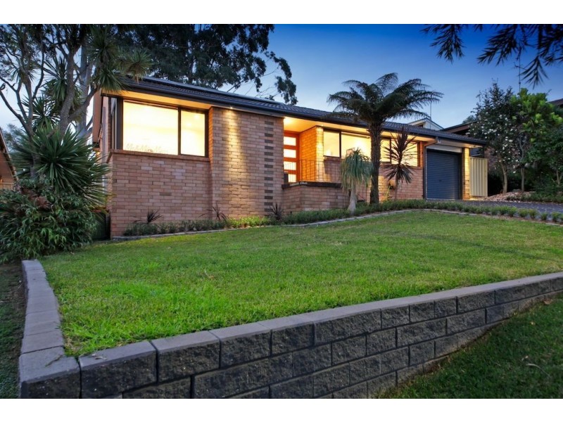 9 Aminya Crescent, Bradbury NSW 2560