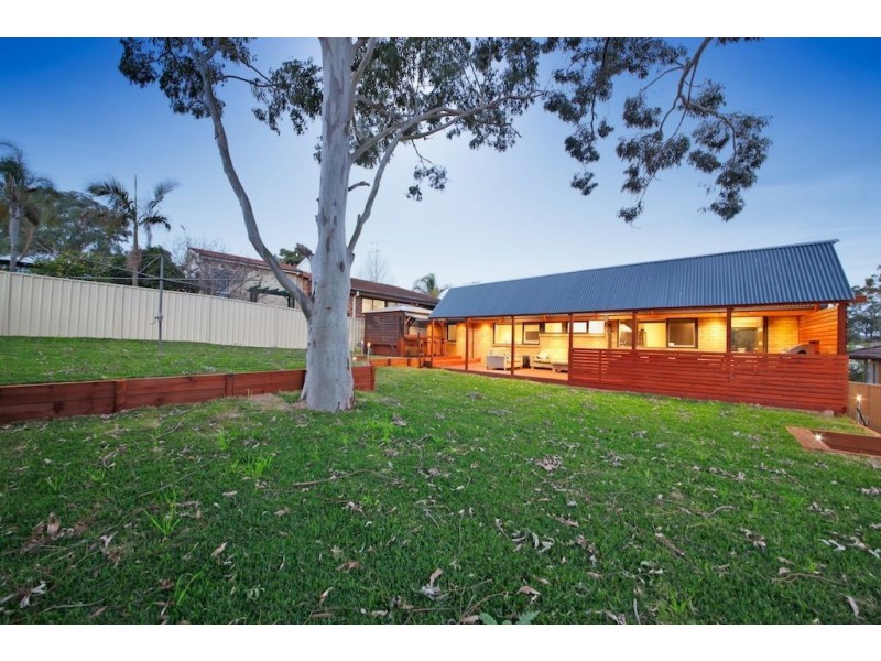 9 Aminya Crescent, Bradbury NSW 2560