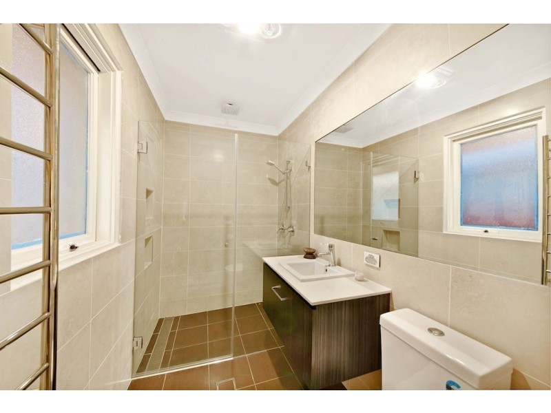 9 Aminya Crescent, Bradbury NSW 2560