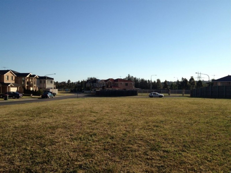 3 Wood Close, Green Valley NSW 2168