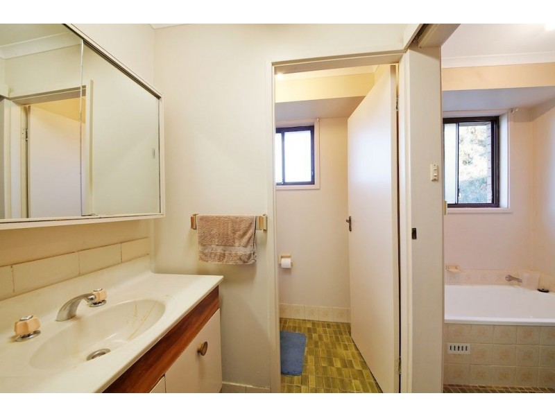 10 Emilia Close, Rosemeadow NSW 2560