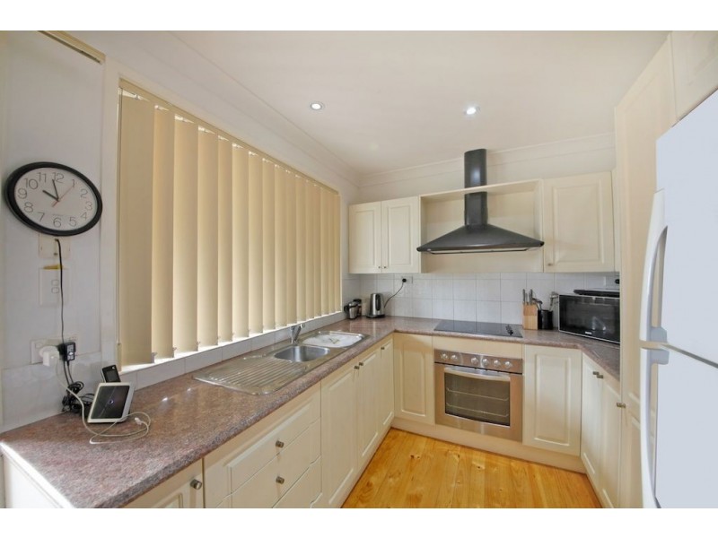 11 Trebbiano Place, Eschol Park NSW 2558