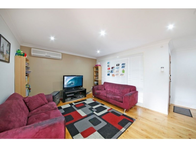 11 Trebbiano Place, Eschol Park NSW 2558