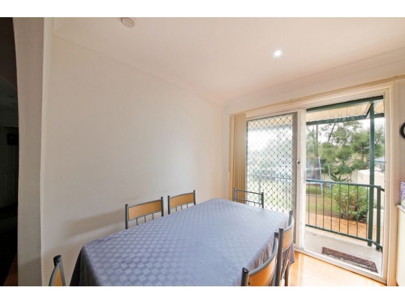 11 Trebbiano Place, Eschol Park NSW 2558