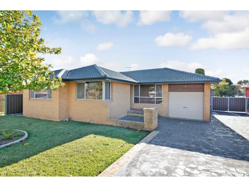 69 Waminda Avenue, Campbelltown NSW 2560