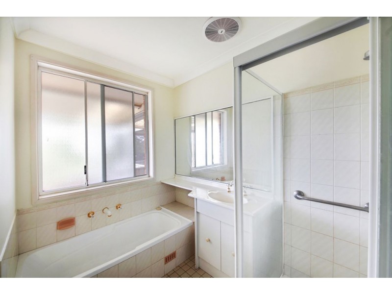 8 Epidote Close, Eagle Vale NSW 2558