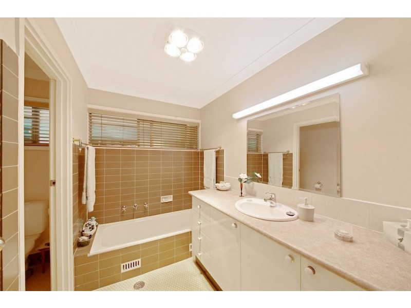 12 Caley Road, Bradbury NSW 2560