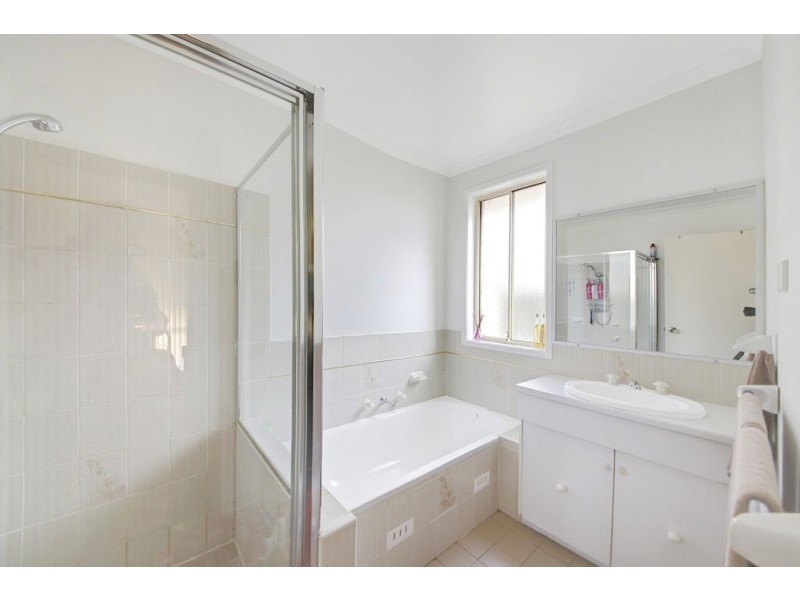 20 Whorlong Street, St Helens Park NSW 2560