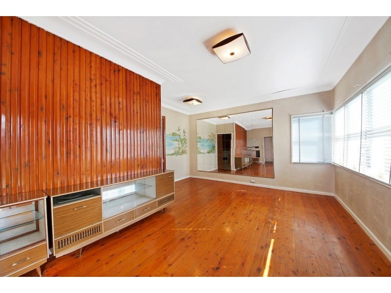 3 Lawson Street, Campbelltown NSW 2560