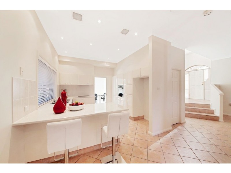 30 Glen Alpine Drive, Glen Alpine NSW 2560