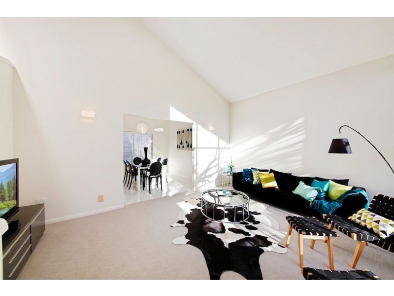 30 Glen Alpine Drive, Glen Alpine NSW 2560