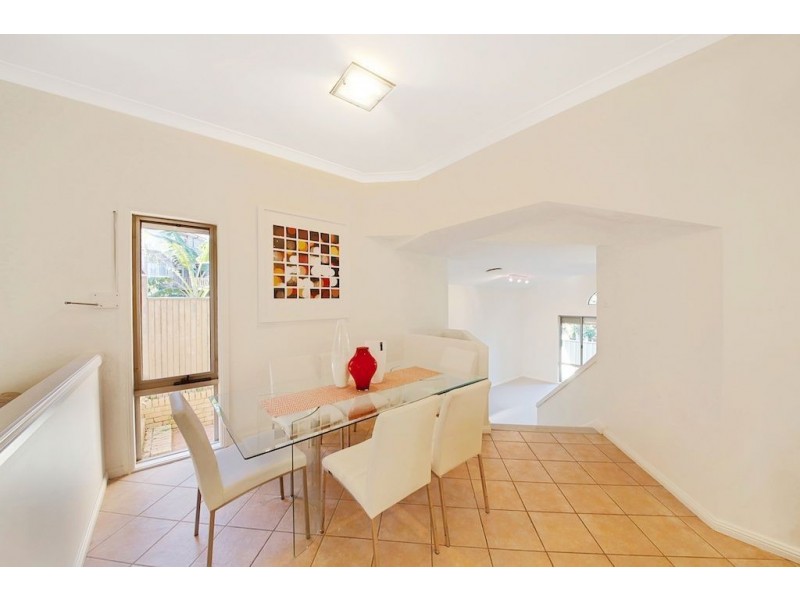 30 Glen Alpine Drive, Glen Alpine NSW 2560