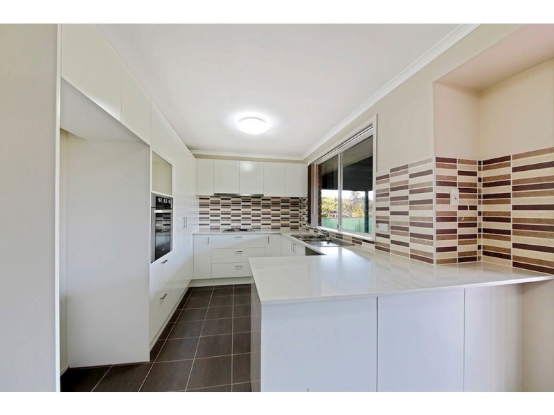 3 Drood Place, Ambarvale NSW 2560