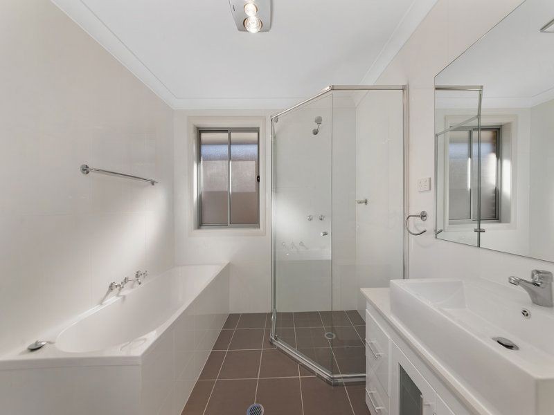 4A Vaucluse Place, Glen Alpine NSW 2560