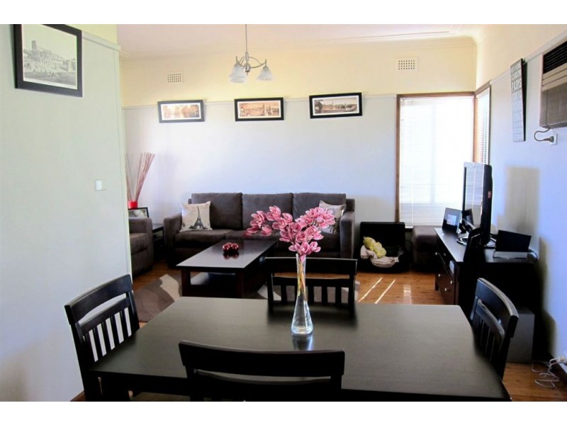 44 Grandview Drive, Campbelltown NSW 2560