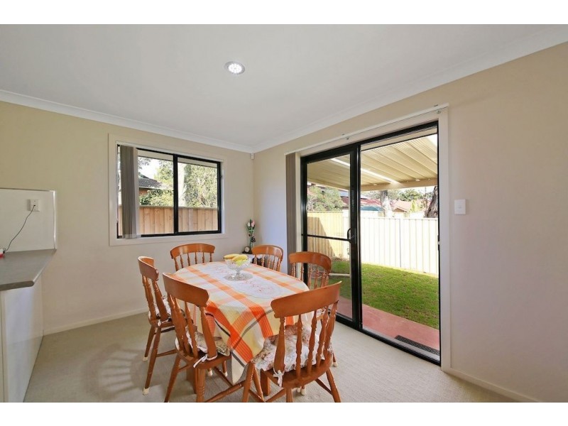 3/39 Surrey Street, Minto NSW 2566