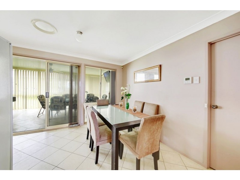 46 Mackillop Crescent, St Helens Park NSW 2560