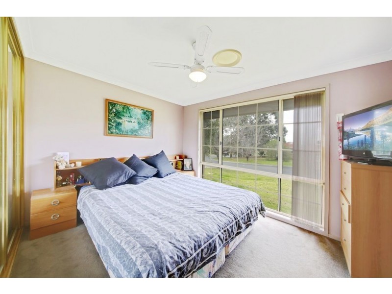 46 Mackillop Crescent, St Helens Park NSW 2560