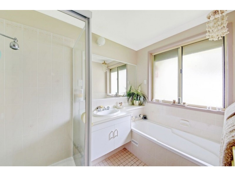 46 Mackillop Crescent, St Helens Park NSW 2560