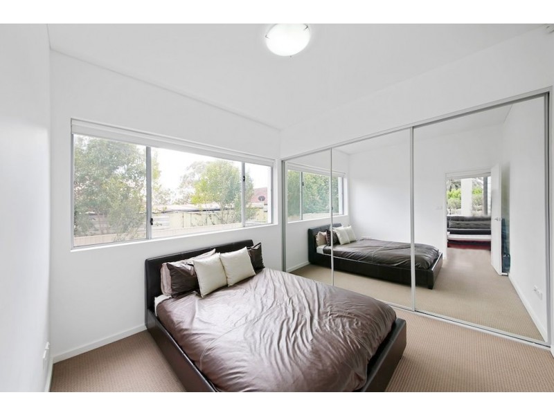 4/31-35 Chamberlain Street, Campbelltown NSW 2560