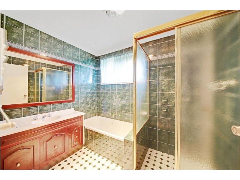 8 Anembo Street, Bradbury NSW 2560