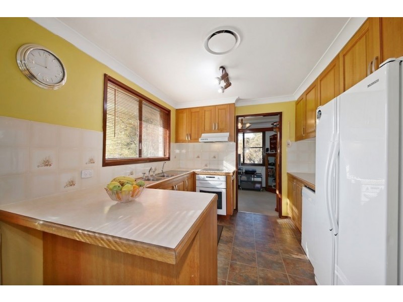 39 Eschol Park Drive, Eschol Park NSW 2558