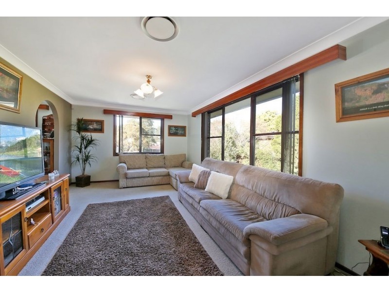 39 Eschol Park Drive, Eschol Park NSW 2558