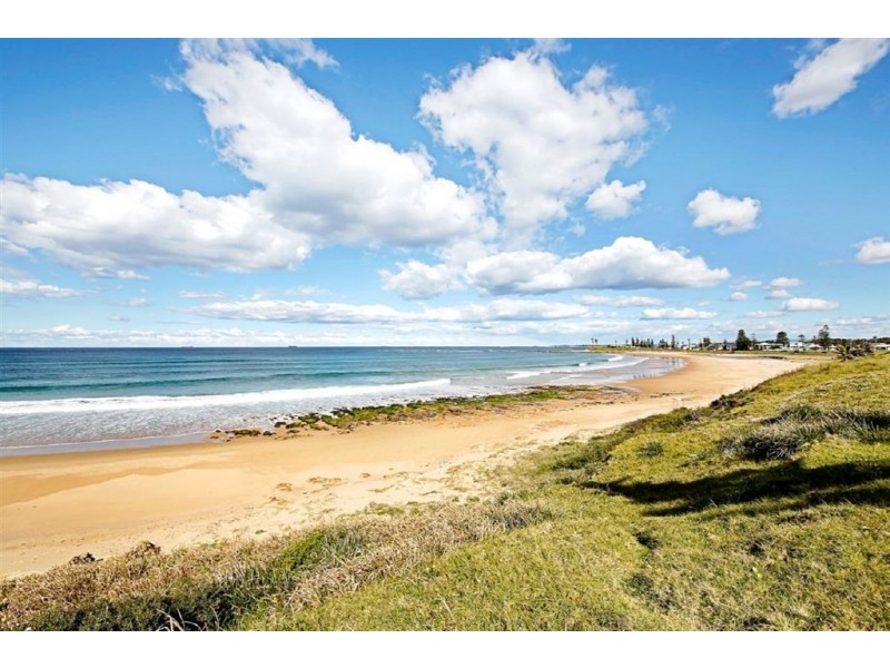 12 Southview Street, Bulli NSW 2516