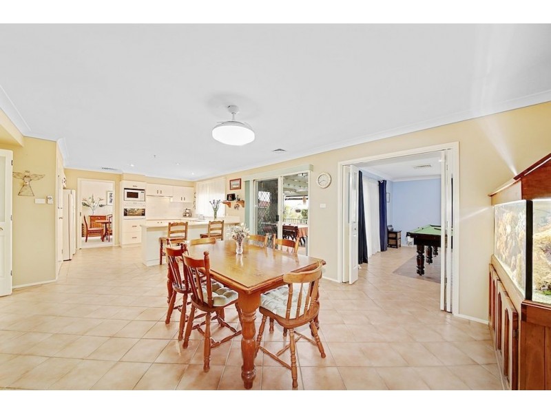 16 Braeside Crescent, Glen Alpine NSW 2560