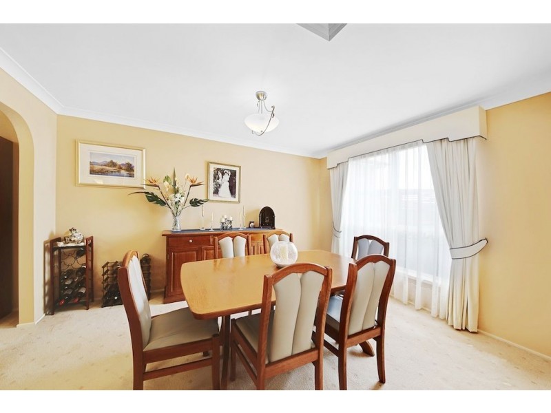 16 Braeside Crescent, Glen Alpine NSW 2560