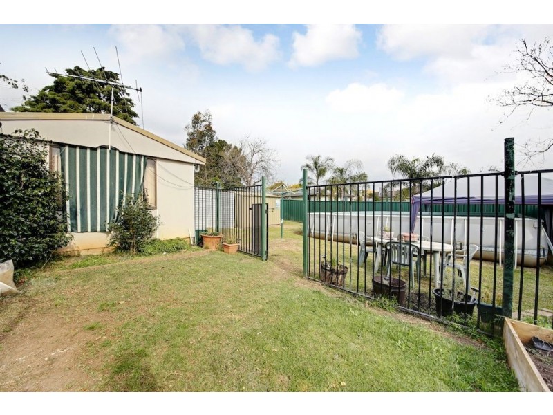3 Chaucer Crescent, Leumeah NSW 2560