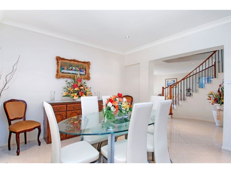 35 Lord Castlereagh Circuit, Macquarie Links NSW 2565