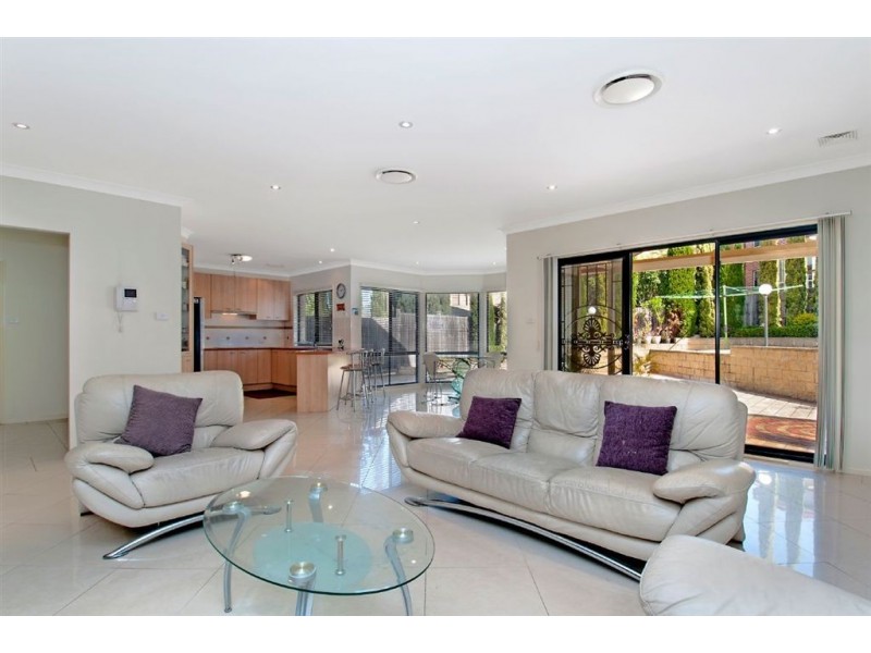35 Lord Castlereagh Circuit, Macquarie Links NSW 2565